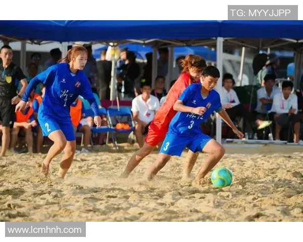 杭州足球队灵活性变革引发热议探索新战术与团队协作的未来发展