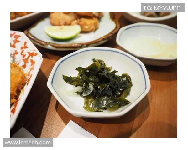 足球明星聚餐盛况揭秘各路球星共享美食瞬间尽显风采 足球明星聚餐盛况揭秘各路球星共享美食瞬间尽显风采